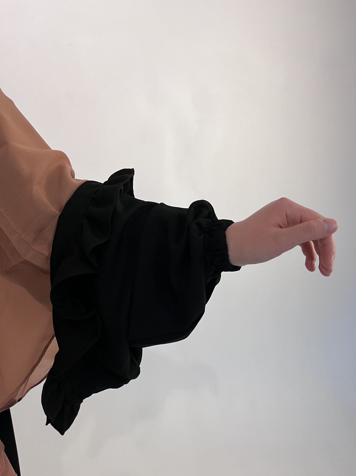 Abaya Schwarz mit Reißverschluss - elle A cette